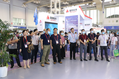 寧波市計(jì)算機(jī)學(xué)會網(wǎng)絡(luò)專委會組織IT精英觀摩第十二屆智博會，共探網(wǎng)絡(luò)與計(jì)算機(jī)科技前沿